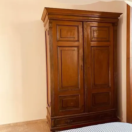 Dvojizbovy V Blizskom Centre Bardejova Apartament *