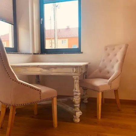 Apartament Dvojizbovy V Blizskom Centre Bardejova