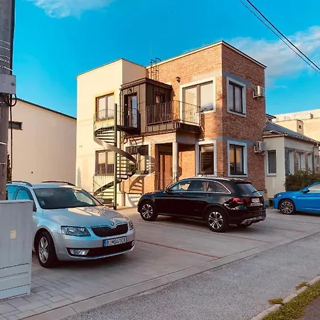 Dvojizbovy V Blizskom Centre Bardejova Apartament